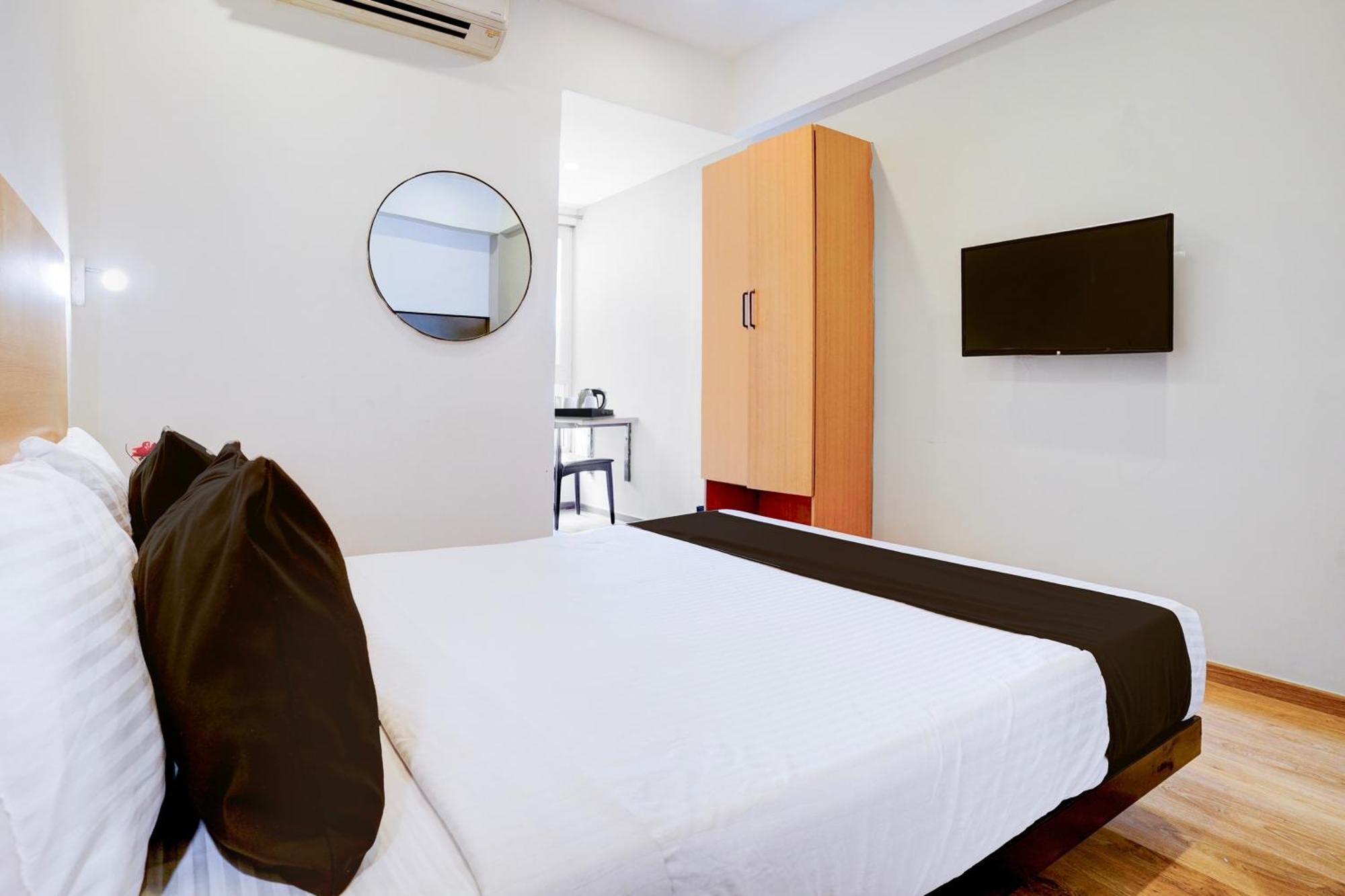 Hotel Super Townhouse Khar The Habitat Bombaj Zewnętrze zdjęcie
