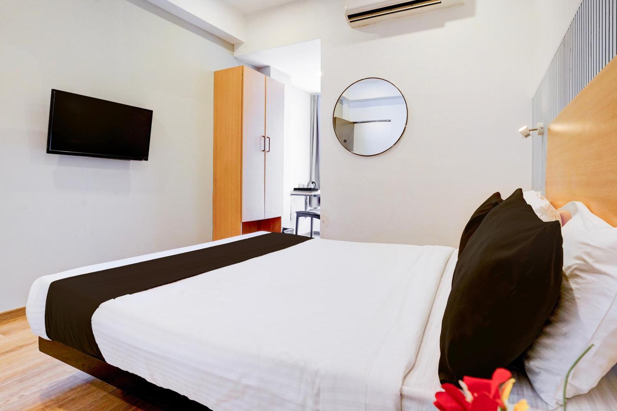 Hotel Townhouse Khar The Habitat Bombaj Zewnętrze zdjęcie